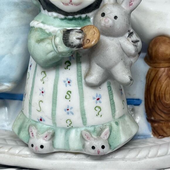 1987 Schmid Kitty Cucumber Thank Heavens For Little Girls Ceramic Music Box - Picture 4 of 12